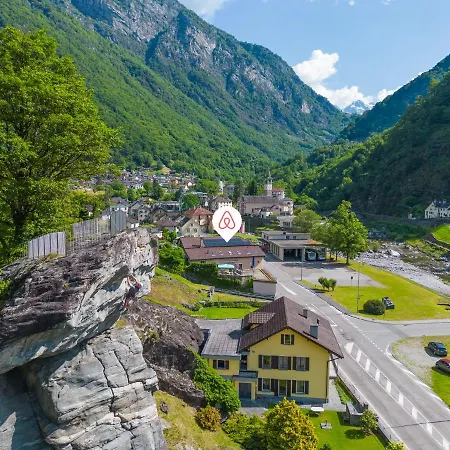 Lizard House Ferienhaus Cevio